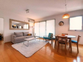Cozy apartment in trendy neighborhood